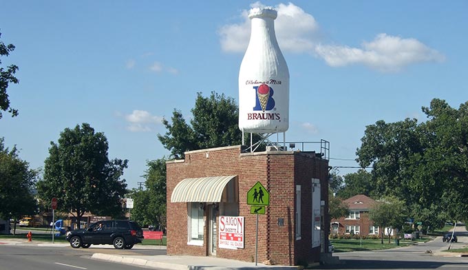 OL-OkCity-Milk-Bottle-Grocery_FlickrAaronHall_680 Milk Bottle Grocery in Oklahoma City, Okla. Photo by Aaron Hall via Flickr