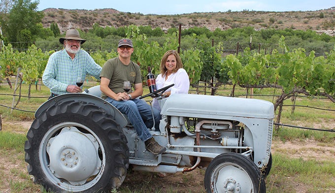 CraigBoyd-BrianPredmore-BarbaraPredmore_courtesyAlcantaraVineyardsAndWinery_680 Craig Boyd, Brian Predmore and Barbara Predmore.