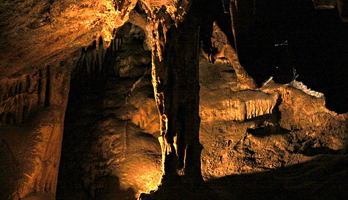 AZ-Tucson-Colossal-Cave_WikiBillMorrow_680 Colossal Cave near Tucson Arizona.