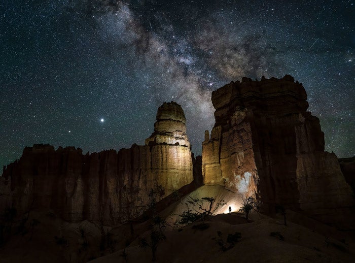 Bryce-MilkyWay-column-hiker_Tam20ThomasMoors_700 Hiking under the Milky Way in Bryce Canyon National Park