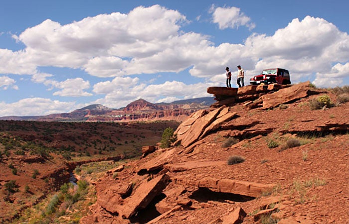 UT-JeepOverlook_WayneCty_700 Jeep at overlook in Capitol Reef Country, Wayne County, Utah